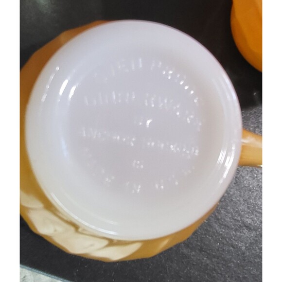 Vintage Fire King Peach Luster Swirl Demitasse Cups Set Of 4 - Picture 5 of 5